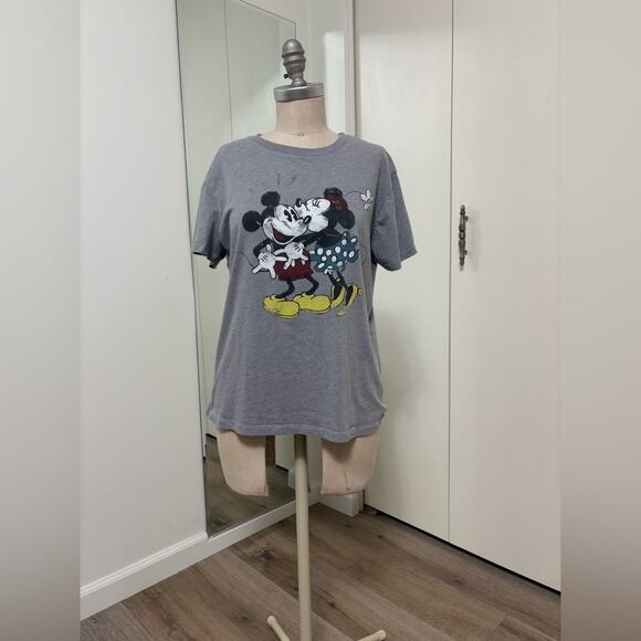 Disney Mickey Mouse Women’s Gray Mickey and Minnie Mouse Tee Large - Picture 1 of 4
